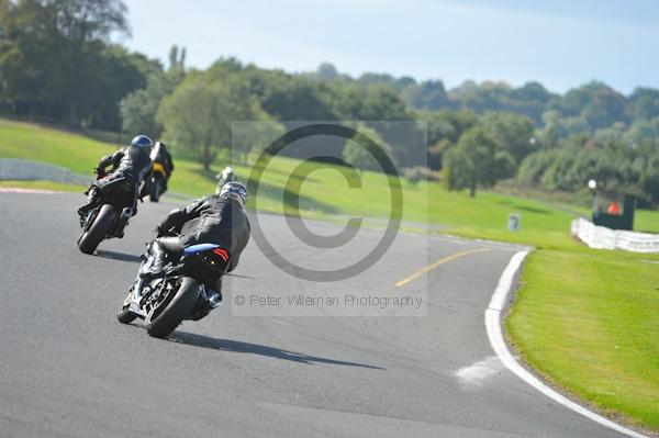 Motorcycle action photographs;Trackday digital images;event digital images;eventdigitalimages;no limits trackday;oulton park;oulton park circuit cheshire;oulton park photographs;peter wileman photography;trackday;trackday photos