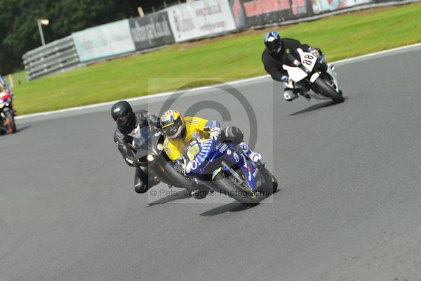 Motorcycle action photographs;Trackday digital images;event digital images;eventdigitalimages;no limits trackday;oulton park;oulton park circuit cheshire;oulton park photographs;peter wileman photography;trackday;trackday photos