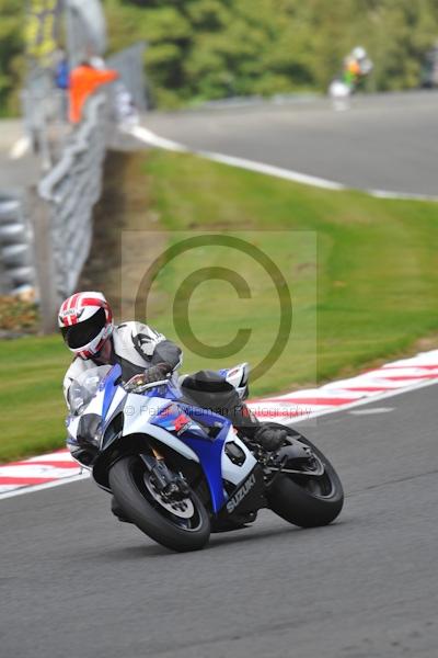 Motorcycle action photographs;Trackday digital images;event digital images;eventdigitalimages;no limits trackday;oulton park;oulton park circuit cheshire;oulton park photographs;peter wileman photography;trackday;trackday photos