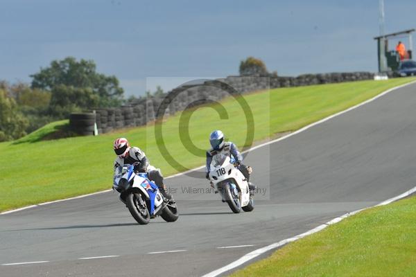 Motorcycle action photographs;Trackday digital images;event digital images;eventdigitalimages;no limits trackday;oulton park;oulton park circuit cheshire;oulton park photographs;peter wileman photography;trackday;trackday photos