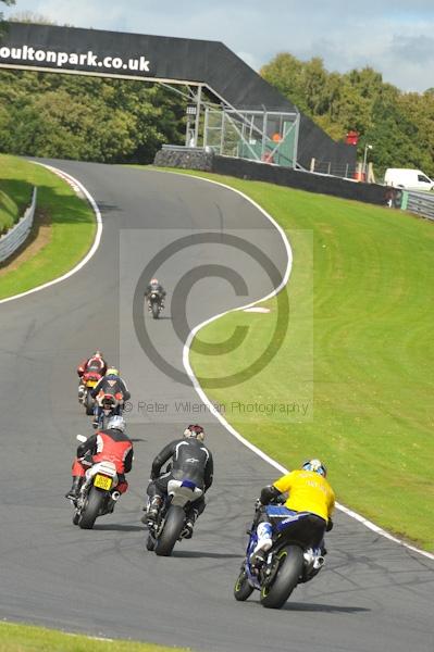 Motorcycle action photographs;Trackday digital images;event digital images;eventdigitalimages;no limits trackday;oulton park;oulton park circuit cheshire;oulton park photographs;peter wileman photography;trackday;trackday photos