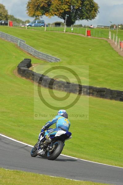 Motorcycle action photographs;Trackday digital images;event digital images;eventdigitalimages;no limits trackday;oulton park;oulton park circuit cheshire;oulton park photographs;peter wileman photography;trackday;trackday photos