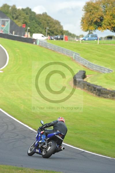 Motorcycle action photographs;Trackday digital images;event digital images;eventdigitalimages;no limits trackday;oulton park;oulton park circuit cheshire;oulton park photographs;peter wileman photography;trackday;trackday photos