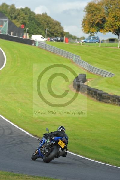 Motorcycle action photographs;Trackday digital images;event digital images;eventdigitalimages;no limits trackday;oulton park;oulton park circuit cheshire;oulton park photographs;peter wileman photography;trackday;trackday photos