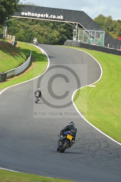 Motorcycle action photographs;Trackday digital images;event digital images;eventdigitalimages;no limits trackday;oulton park;oulton park circuit cheshire;oulton park photographs;peter wileman photography;trackday;trackday photos