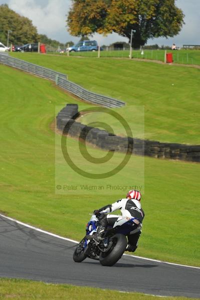 Motorcycle action photographs;Trackday digital images;event digital images;eventdigitalimages;no limits trackday;oulton park;oulton park circuit cheshire;oulton park photographs;peter wileman photography;trackday;trackday photos