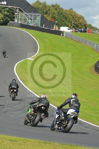 Motorcycle action photographs;Trackday digital images;event digital images;eventdigitalimages;no limits trackday;oulton park;oulton park circuit cheshire;oulton park photographs;peter wileman photography;trackday;trackday photos