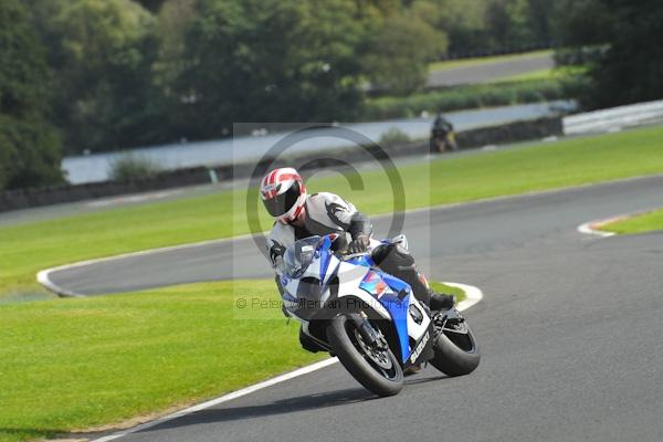 Motorcycle action photographs;Trackday digital images;event digital images;eventdigitalimages;no limits trackday;oulton park;oulton park circuit cheshire;oulton park photographs;peter wileman photography;trackday;trackday photos