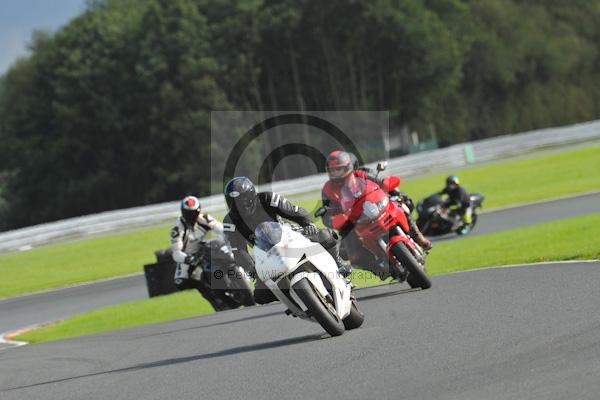 Motorcycle action photographs;Trackday digital images;event digital images;eventdigitalimages;no limits trackday;oulton park;oulton park circuit cheshire;oulton park photographs;peter wileman photography;trackday;trackday photos