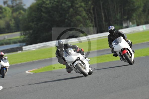 Motorcycle action photographs;Trackday digital images;event digital images;eventdigitalimages;no limits trackday;oulton park;oulton park circuit cheshire;oulton park photographs;peter wileman photography;trackday;trackday photos