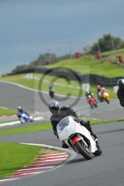 Motorcycle action photographs;Trackday digital images;event digital images;eventdigitalimages;no limits trackday;oulton park;oulton park circuit cheshire;oulton park photographs;peter wileman photography;trackday;trackday photos