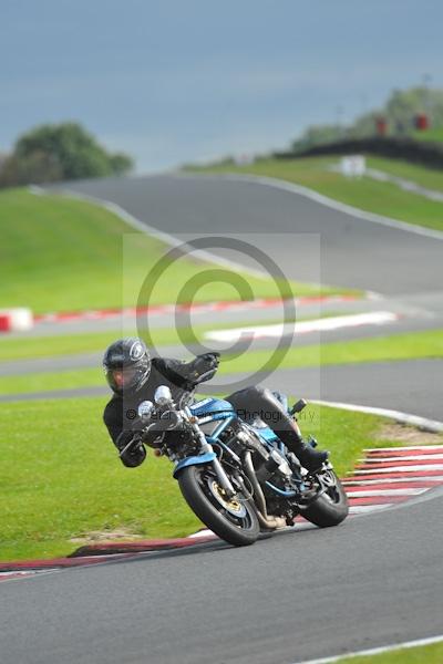 Motorcycle action photographs;Trackday digital images;event digital images;eventdigitalimages;no limits trackday;oulton park;oulton park circuit cheshire;oulton park photographs;peter wileman photography;trackday;trackday photos