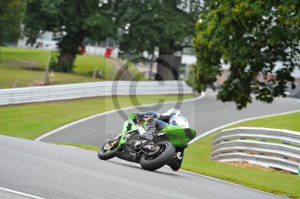 Motorcycle action photographs;Trackday digital images;event digital images;eventdigitalimages;no limits trackday;oulton park;oulton park circuit cheshire;oulton park photographs;peter wileman photography;trackday;trackday photos