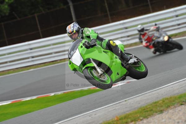 Motorcycle action photographs;Trackday digital images;event digital images;eventdigitalimages;no limits trackday;oulton park;oulton park circuit cheshire;oulton park photographs;peter wileman photography;trackday;trackday photos