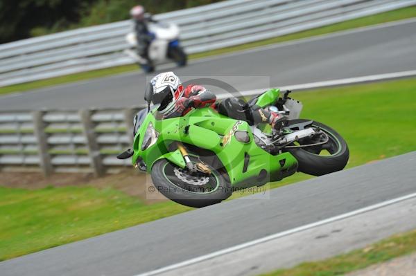 Motorcycle action photographs;Trackday digital images;event digital images;eventdigitalimages;no limits trackday;oulton park;oulton park circuit cheshire;oulton park photographs;peter wileman photography;trackday;trackday photos