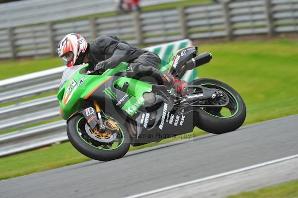 Motorcycle action photographs;Trackday digital images;event digital images;eventdigitalimages;no limits trackday;oulton park;oulton park circuit cheshire;oulton park photographs;peter wileman photography;trackday;trackday photos