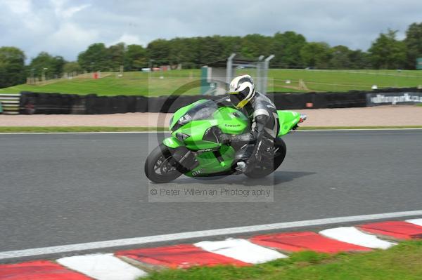 Motorcycle action photographs;Trackday digital images;event digital images;eventdigitalimages;no limits trackday;oulton park;oulton park circuit cheshire;oulton park photographs;peter wileman photography;trackday;trackday photos