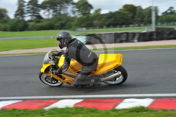 Motorcycle action photographs;Trackday digital images;event digital images;eventdigitalimages;no limits trackday;oulton park;oulton park circuit cheshire;oulton park photographs;peter wileman photography;trackday;trackday photos