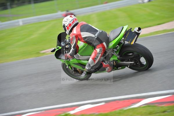 Motorcycle action photographs;Trackday digital images;event digital images;eventdigitalimages;no limits trackday;oulton park;oulton park circuit cheshire;oulton park photographs;peter wileman photography;trackday;trackday photos