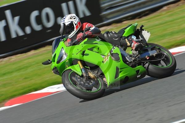 Motorcycle action photographs;Trackday digital images;event digital images;eventdigitalimages;no limits trackday;oulton park;oulton park circuit cheshire;oulton park photographs;peter wileman photography;trackday;trackday photos