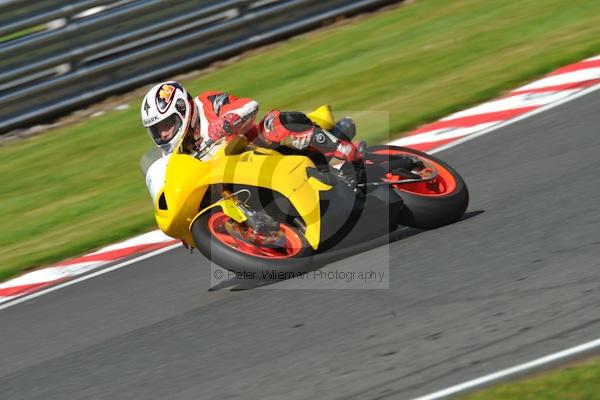 Motorcycle action photographs;Trackday digital images;event digital images;eventdigitalimages;no limits trackday;oulton park;oulton park circuit cheshire;oulton park photographs;peter wileman photography;trackday;trackday photos