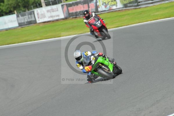 Motorcycle action photographs;Trackday digital images;event digital images;eventdigitalimages;no limits trackday;oulton park;oulton park circuit cheshire;oulton park photographs;peter wileman photography;trackday;trackday photos