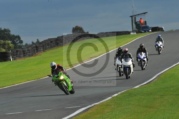 Motorcycle action photographs;Trackday digital images;event digital images;eventdigitalimages;no limits trackday;oulton park;oulton park circuit cheshire;oulton park photographs;peter wileman photography;trackday;trackday photos