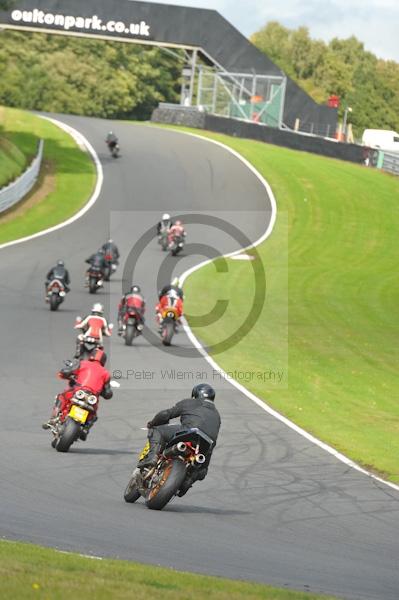 Motorcycle action photographs;Trackday digital images;event digital images;eventdigitalimages;no limits trackday;oulton park;oulton park circuit cheshire;oulton park photographs;peter wileman photography;trackday;trackday photos