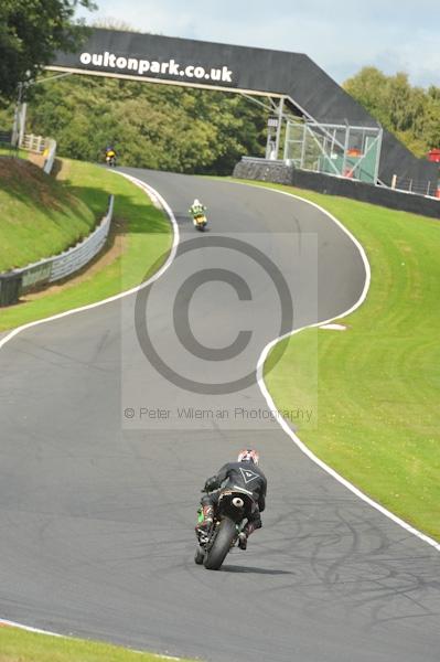 Motorcycle action photographs;Trackday digital images;event digital images;eventdigitalimages;no limits trackday;oulton park;oulton park circuit cheshire;oulton park photographs;peter wileman photography;trackday;trackday photos