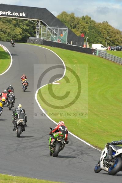 Motorcycle action photographs;Trackday digital images;event digital images;eventdigitalimages;no limits trackday;oulton park;oulton park circuit cheshire;oulton park photographs;peter wileman photography;trackday;trackday photos