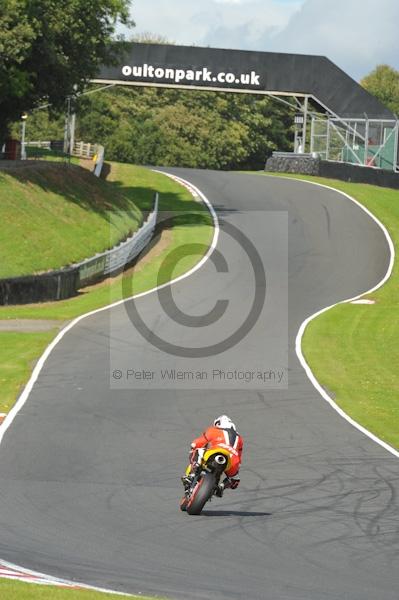 Motorcycle action photographs;Trackday digital images;event digital images;eventdigitalimages;no limits trackday;oulton park;oulton park circuit cheshire;oulton park photographs;peter wileman photography;trackday;trackday photos