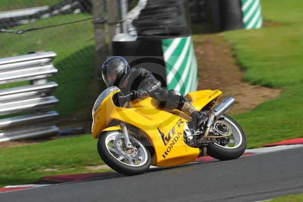 Motorcycle action photographs;Trackday digital images;event digital images;eventdigitalimages;no limits trackday;oulton park;oulton park circuit cheshire;oulton park photographs;peter wileman photography;trackday;trackday photos