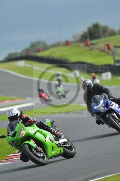 Motorcycle action photographs;Trackday digital images;event digital images;eventdigitalimages;no limits trackday;oulton park;oulton park circuit cheshire;oulton park photographs;peter wileman photography;trackday;trackday photos