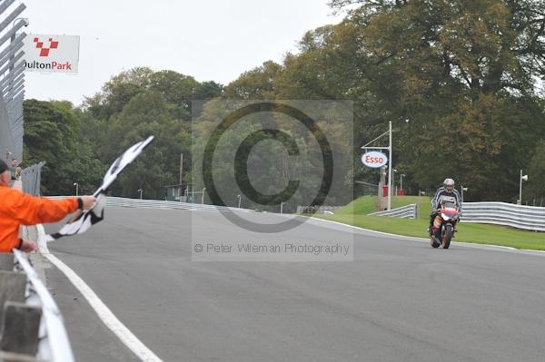 Motorcycle action photographs;Trackday digital images;event digital images;eventdigitalimages;no limits trackday;oulton park;oulton park circuit cheshire;oulton park photographs;peter wileman photography;trackday;trackday photos