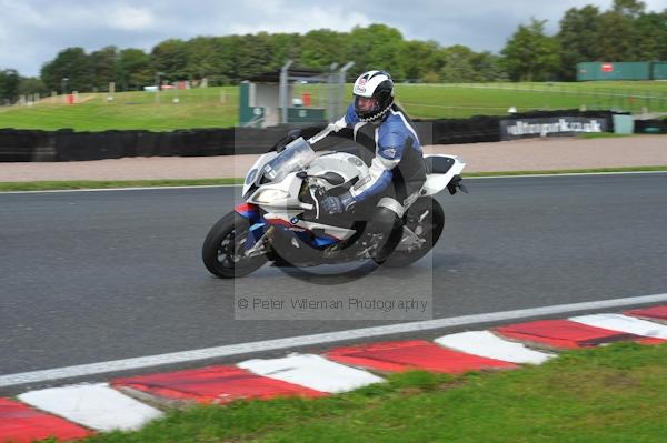 Motorcycle action photographs;Trackday digital images;event digital images;eventdigitalimages;no limits trackday;oulton park;oulton park circuit cheshire;oulton park photographs;peter wileman photography;trackday;trackday photos