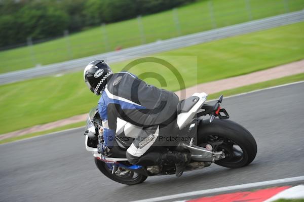 Motorcycle action photographs;Trackday digital images;event digital images;eventdigitalimages;no limits trackday;oulton park;oulton park circuit cheshire;oulton park photographs;peter wileman photography;trackday;trackday photos