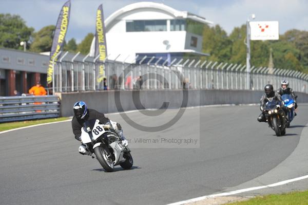 Motorcycle action photographs;Trackday digital images;event digital images;eventdigitalimages;no limits trackday;oulton park;oulton park circuit cheshire;oulton park photographs;peter wileman photography;trackday;trackday photos