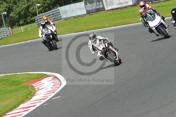 Motorcycle action photographs;Trackday digital images;event digital images;eventdigitalimages;no limits trackday;oulton park;oulton park circuit cheshire;oulton park photographs;peter wileman photography;trackday;trackday photos