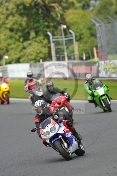 Motorcycle action photographs;Trackday digital images;event digital images;eventdigitalimages;no limits trackday;oulton park;oulton park circuit cheshire;oulton park photographs;peter wileman photography;trackday;trackday photos