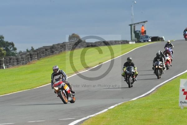 Motorcycle action photographs;Trackday digital images;event digital images;eventdigitalimages;no limits trackday;oulton park;oulton park circuit cheshire;oulton park photographs;peter wileman photography;trackday;trackday photos