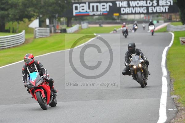 Motorcycle action photographs;Trackday digital images;event digital images;eventdigitalimages;no limits trackday;oulton park;oulton park circuit cheshire;oulton park photographs;peter wileman photography;trackday;trackday photos