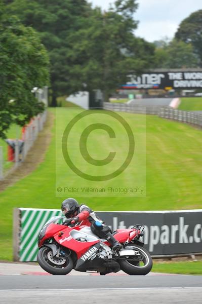 Motorcycle action photographs;Trackday digital images;event digital images;eventdigitalimages;no limits trackday;oulton park;oulton park circuit cheshire;oulton park photographs;peter wileman photography;trackday;trackday photos