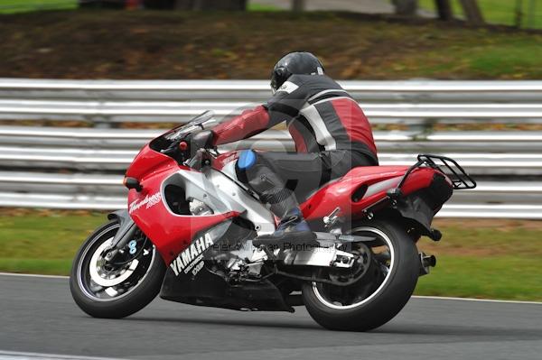 Motorcycle action photographs;Trackday digital images;event digital images;eventdigitalimages;no limits trackday;oulton park;oulton park circuit cheshire;oulton park photographs;peter wileman photography;trackday;trackday photos