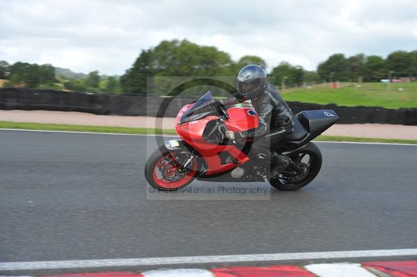 Motorcycle action photographs;Trackday digital images;event digital images;eventdigitalimages;no limits trackday;oulton park;oulton park circuit cheshire;oulton park photographs;peter wileman photography;trackday;trackday photos