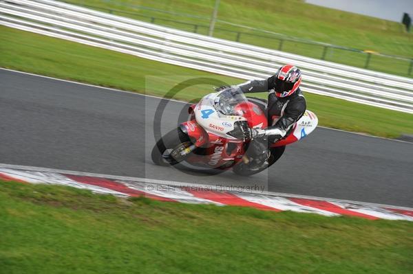 Motorcycle action photographs;Trackday digital images;event digital images;eventdigitalimages;no limits trackday;oulton park;oulton park circuit cheshire;oulton park photographs;peter wileman photography;trackday;trackday photos