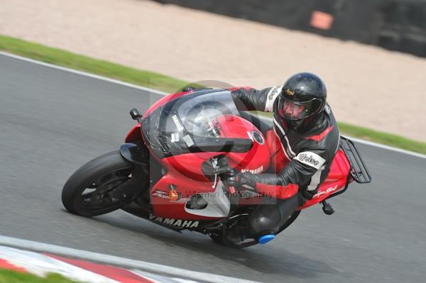 Motorcycle action photographs;Trackday digital images;event digital images;eventdigitalimages;no limits trackday;oulton park;oulton park circuit cheshire;oulton park photographs;peter wileman photography;trackday;trackday photos