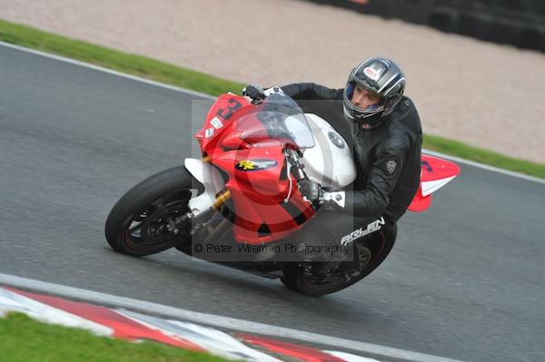 Motorcycle action photographs;Trackday digital images;event digital images;eventdigitalimages;no limits trackday;oulton park;oulton park circuit cheshire;oulton park photographs;peter wileman photography;trackday;trackday photos