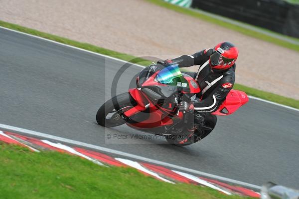 Motorcycle action photographs;Trackday digital images;event digital images;eventdigitalimages;no limits trackday;oulton park;oulton park circuit cheshire;oulton park photographs;peter wileman photography;trackday;trackday photos