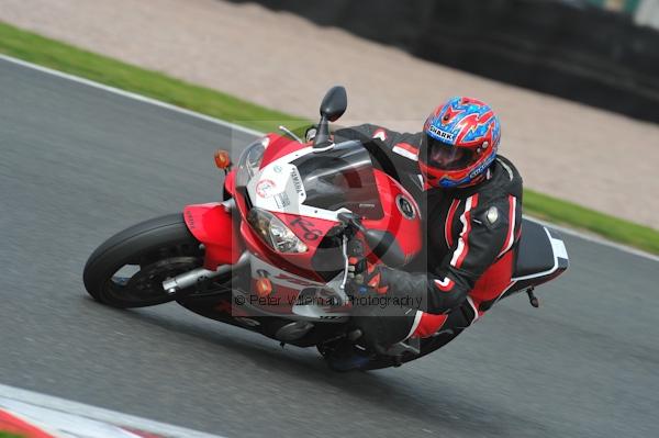 Motorcycle action photographs;Trackday digital images;event digital images;eventdigitalimages;no limits trackday;oulton park;oulton park circuit cheshire;oulton park photographs;peter wileman photography;trackday;trackday photos