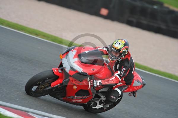 Motorcycle action photographs;Trackday digital images;event digital images;eventdigitalimages;no limits trackday;oulton park;oulton park circuit cheshire;oulton park photographs;peter wileman photography;trackday;trackday photos